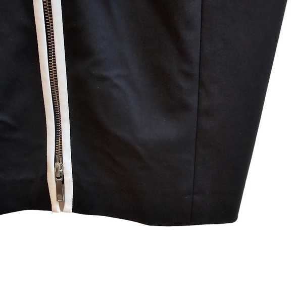 Lafayette 148 New York Black Dress with Full Front Zipper, LBD, Size Medium - Picture 7 of 10